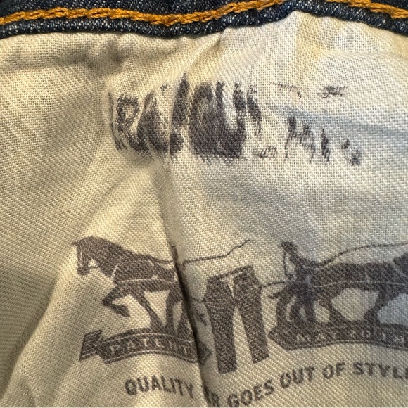 NWT Levi’s Men’s 559 Relaxed Straight Stretch Blue Jeans Medium Faded Wash 36x31 - Picture 3 of 7